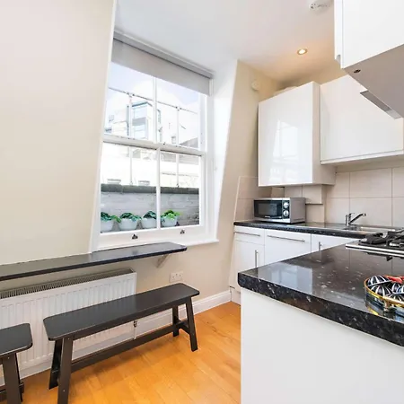 So Glamorous Pad - Fitzrovia - By Frankie Says Londra Esterno foto
